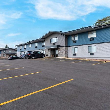 Econo Lodge Madison East Exterior photo